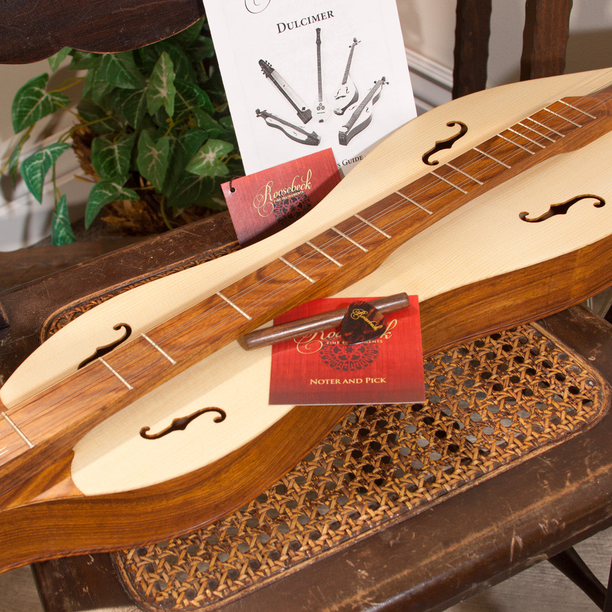 Side view, vaulted fret board. Roosebeck 5 String Appalachian Dulcimer.