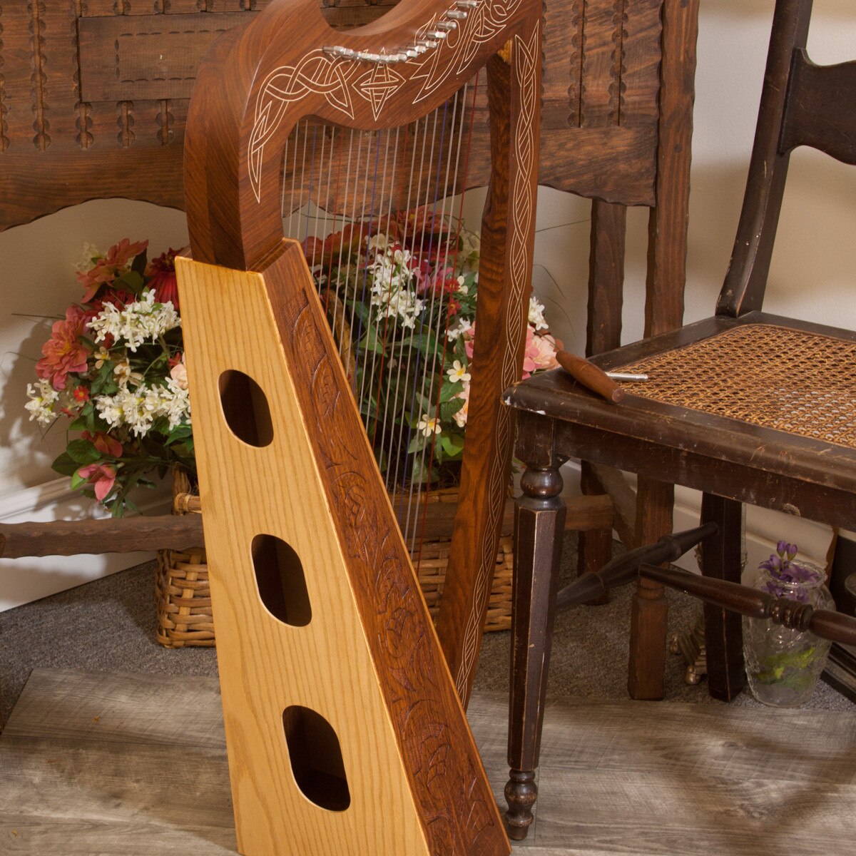 22-String Heather Harp with Chelby Levers, Rosewood, Carved Celtic Thistle Inlay