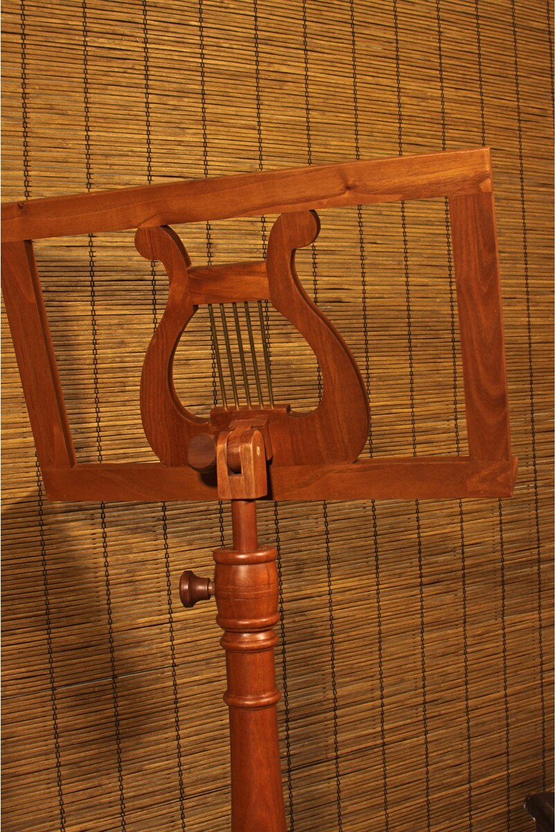 Roosebeck Early Music Regency Wooden Music Stand (Solid Cedar)