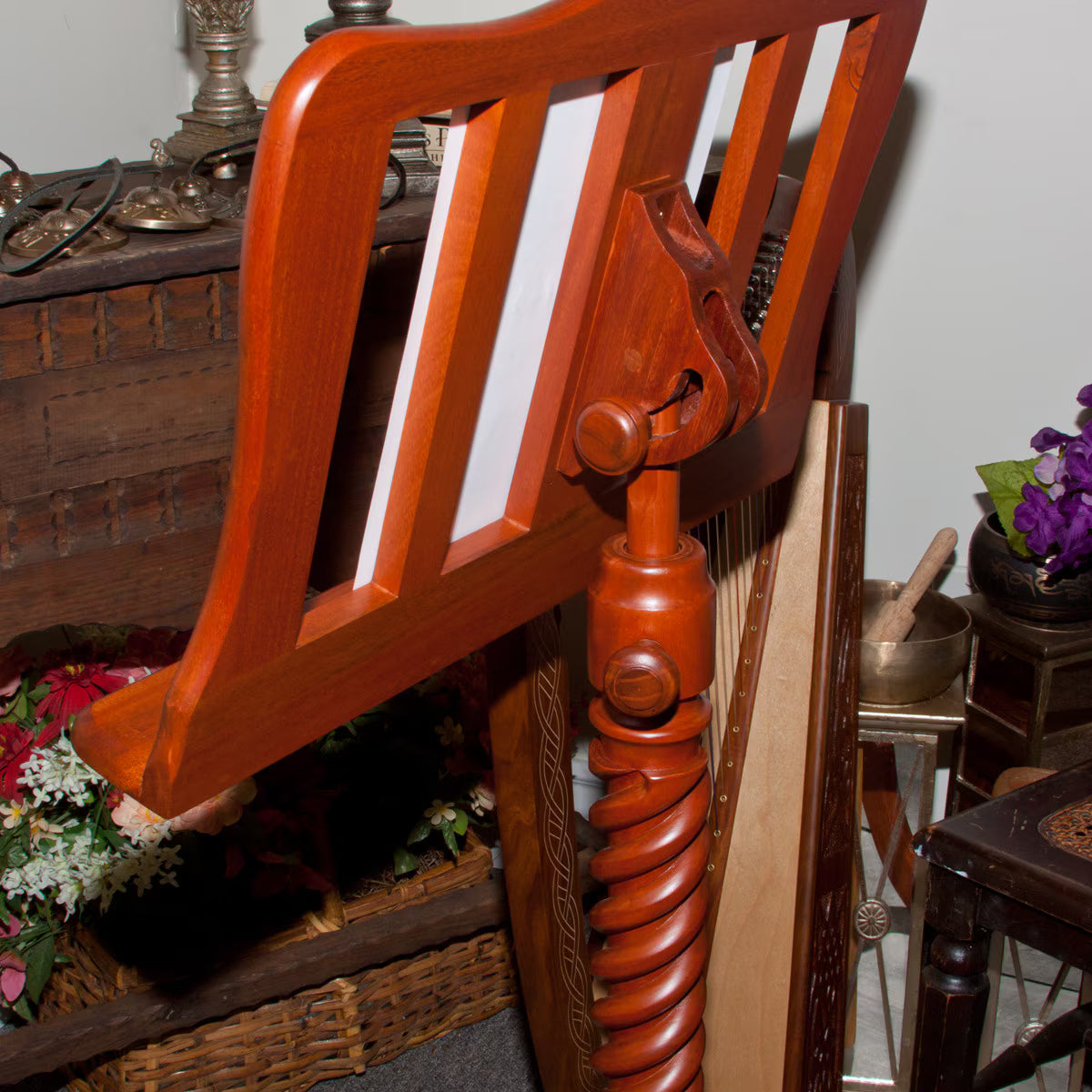 Roosebeck Solid Red Cedar Spiral Music Stand