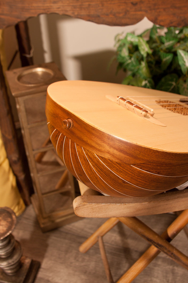 Roosebeck Baritone Baroque Ukulele (Bowl Back, Friction Tuners, Padded Nylon Case)