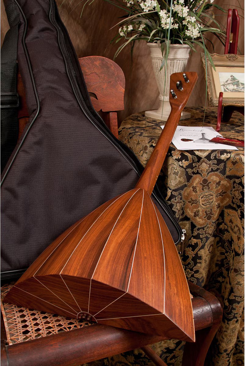 Roosebeck Deluxe Russian Balalaika Prima (Rosewood Body, Deluxe Features) Padded Nylon Gig Bag