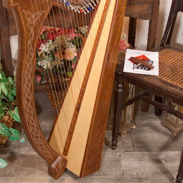 Roosebeck Minstrel Harp, 29 Strings, Chelby Levers, Knotwork